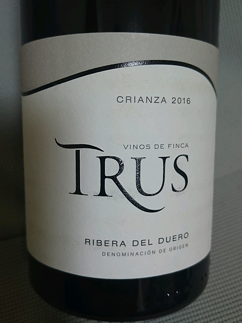 Trus Crianza(トゥルス クリアンサ)