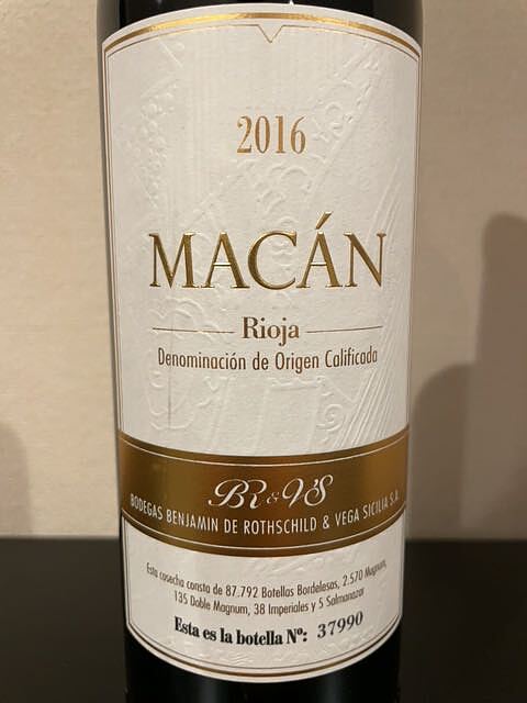 Macán