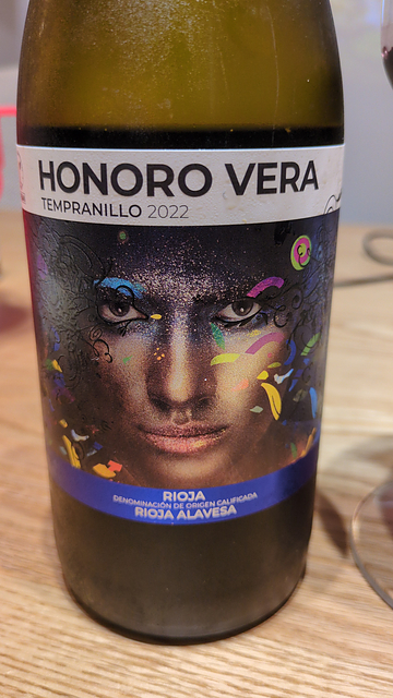 Honoro Vera Rueda Balnco(オノロ・ヴェラ ルエダ)