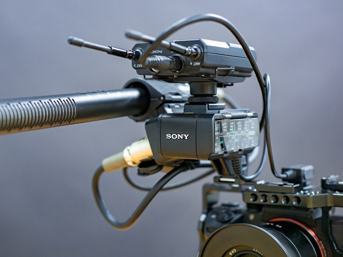 SONY 『 XLR-K2M 』 ソニー　α７ 等で 動画 撮影 時に便利です