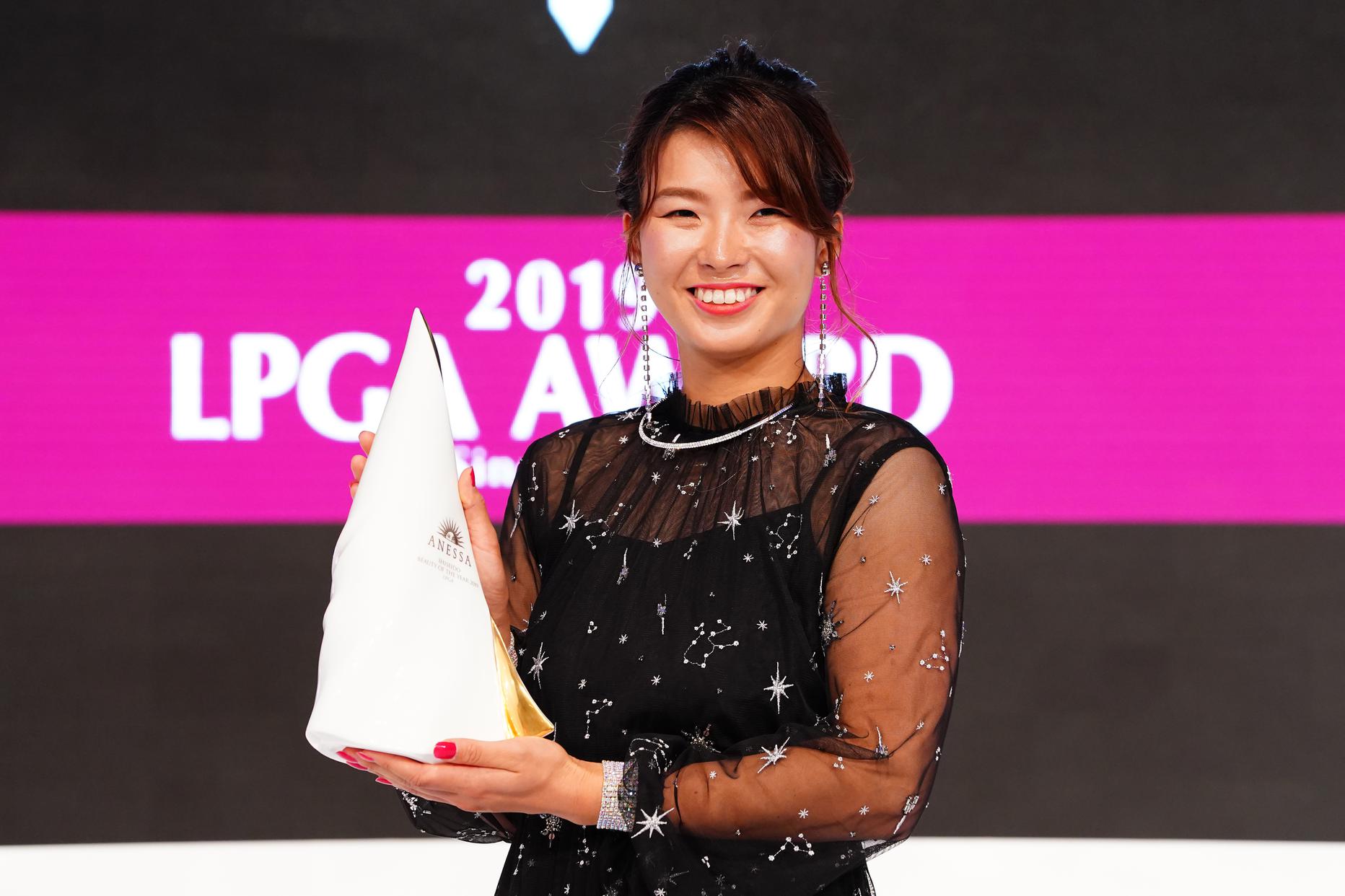 渋野日向子がアイドル化したことによる女子ゴルフ界のメリットとデメリットは？ VICTORY