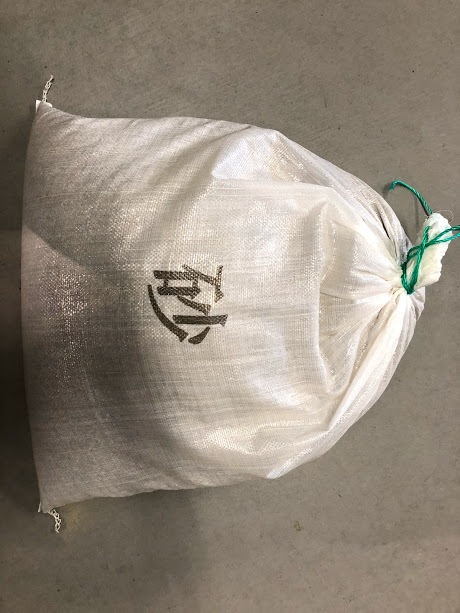 万浄匠 左官用砂(砕砂) 土のう袋入り 25kg