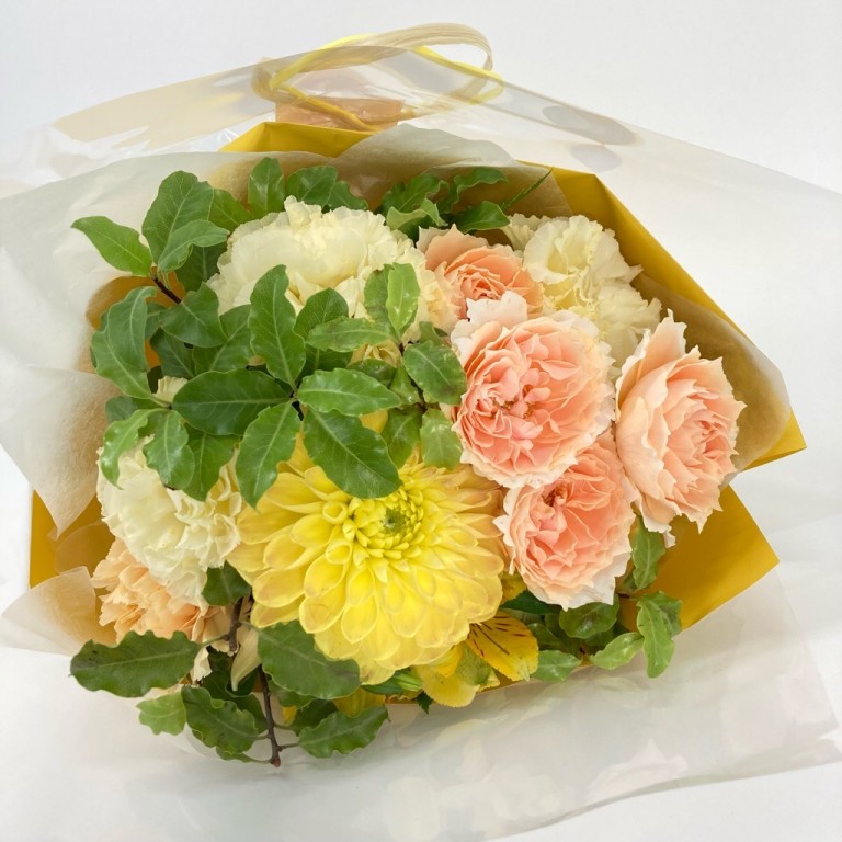 sn55様ご確認用＊赤いお花のブーケお花・グリーン 枯れないお供えブーケ 【1点】No.5/グリーン、レッド系/仏花