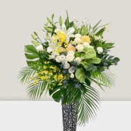 【美品】ホワイト グリーン アレンジメント 12個セット 造花 装花 結婚式 美品】ホワイト グリーン アレンジメント 12個セット 造花 装花