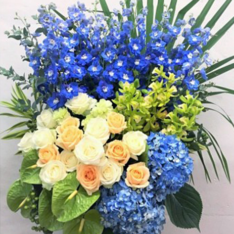 アレンジメント By 132 カラー イエロー ブルー ブルーと黄色のボリュームたっぷりのアレンジメント With Hana グリーンロード運営