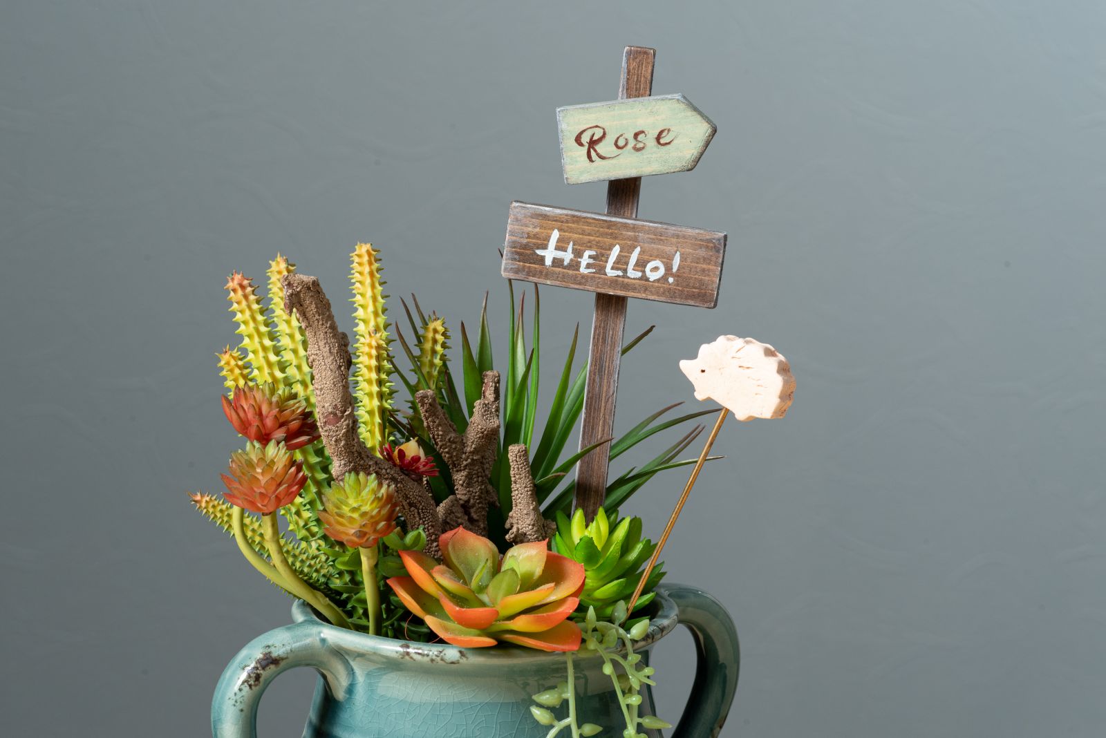 お花や観葉植物をかわいくデコレーションするガーデンピックをDIY
