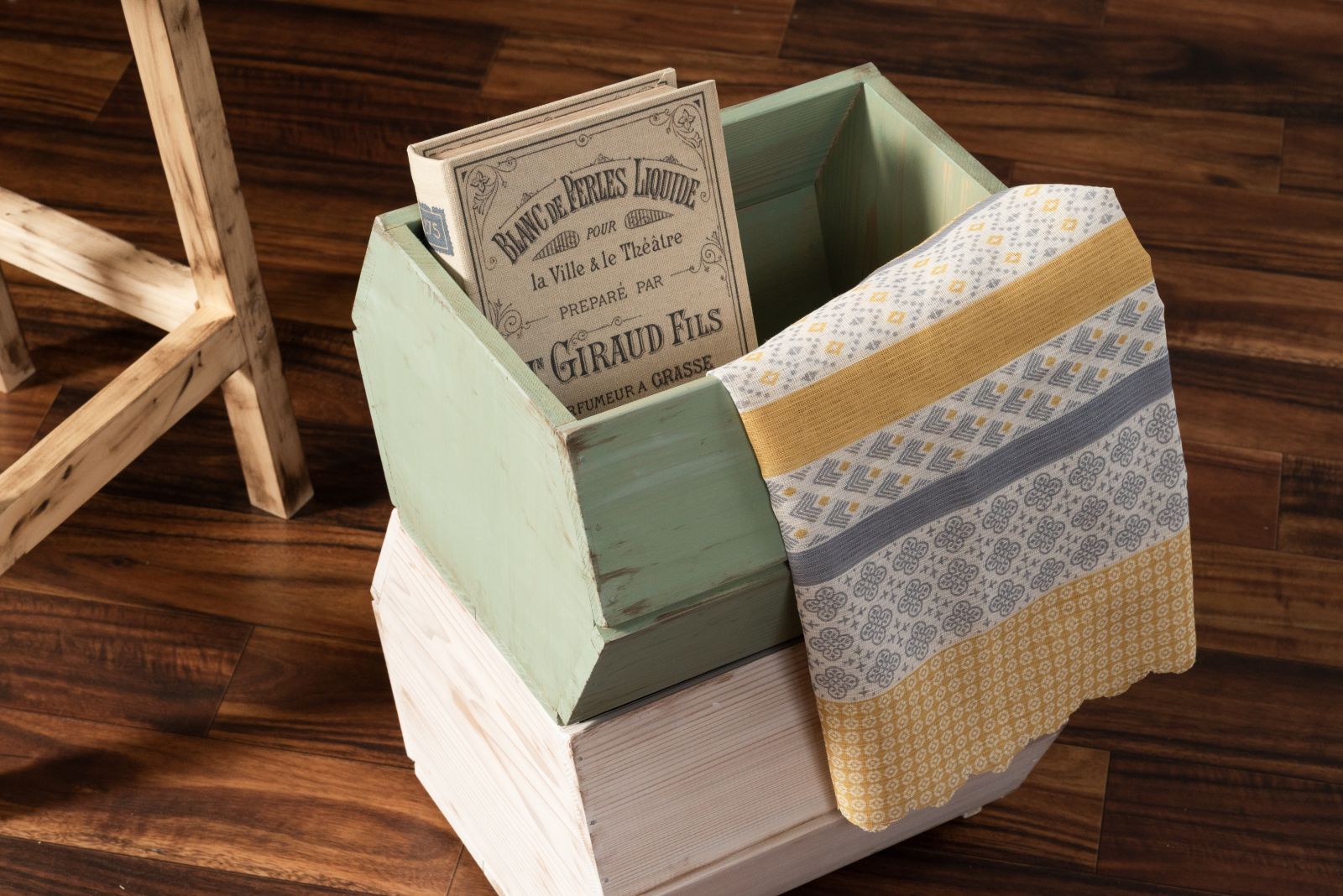 自由に使おう！スタッキングできるヘキサゴンボックスをDIY