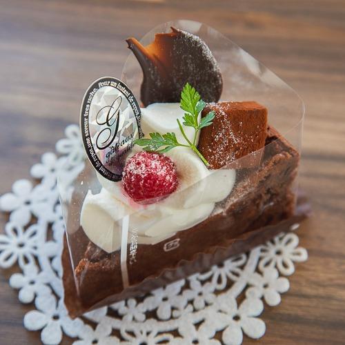 チョコレート好きにはたまらない!看板メニュー「ガトーショコラ33」のイメージ