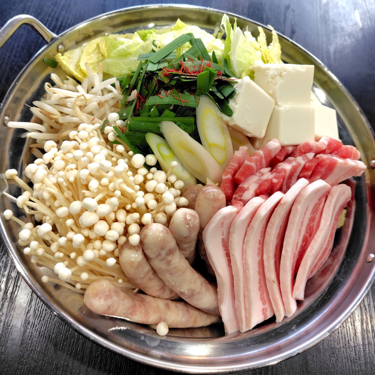 選べるお鍋のコース（海鮮鍋 または 寄せ鍋）のイメージ