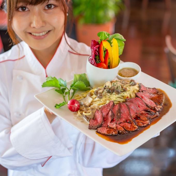 プレミアムパスタ『静岡牛・葵赤身ステーキ&茸のクリームソース』のイメージ