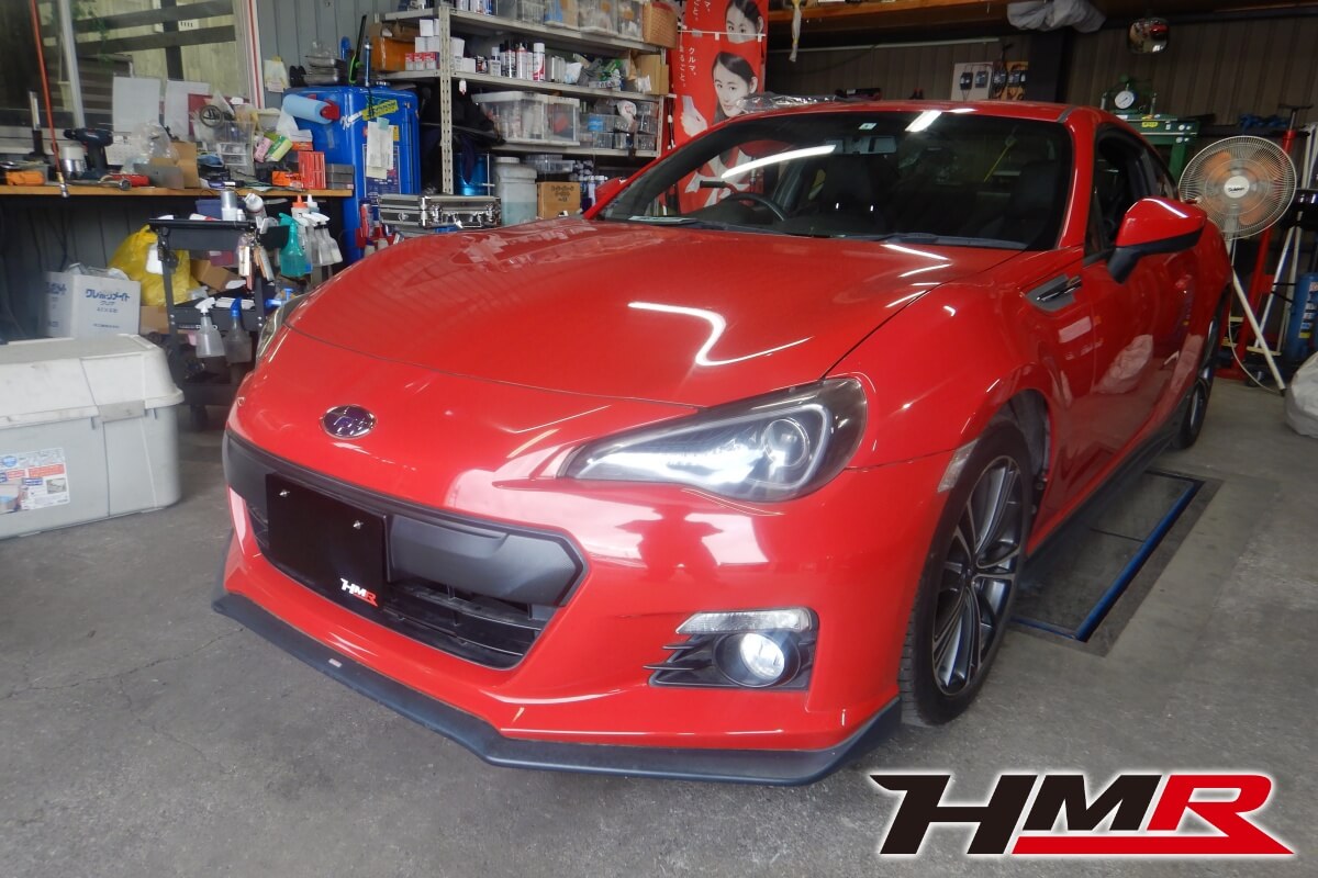 STIエアロとレザー＆アルカンターラパッケージが装着されたBRZ(ZC6)の納車前点検整備とバックモニター+TVアンテナ+ナビGPS取り付けを行いました。
