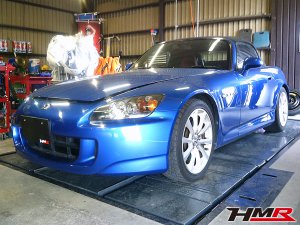 アルボーの車高調を装着したS2000(AP2)後期型の納車前整備を行いました。