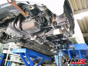 シビックタイプＲ（EK9）のドライブシャフトとラジエターホース交換を行いました。