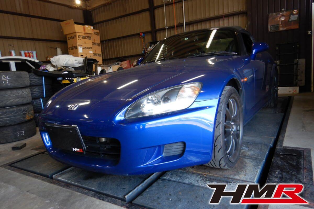 S2000(AP1)にHKS製サスペンションキットとメタルキャタライザーの取り付け作業を行いました