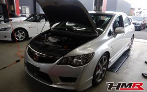 社外オイルクーラー KENWOODナビ ブリッツメーター装備のシビックタイプR(FD2)の納車前点検整備を行いました