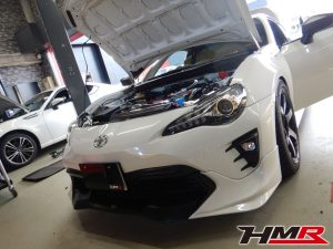 86(ZN6)にHPI4点式ハーネス取付・スパークプラグ交換作業を行いました
