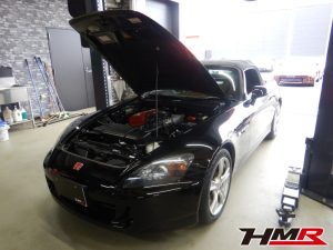 ノーマルコンディション オプション赤革シートを装着したホンダ S2000(AP2)の納車前点検整備を行いました