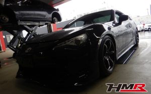 後期フェイス&TRDエアロ&社外車高調装備の86(ZN6)の納車前点検整備を行いました