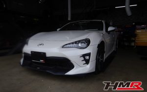 TRDエアロ 純正ナビ パールホワイトの86(ZN6) 2.0GTの納車前点検整備を行いました