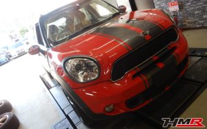 CABANA シートカバー装備のミニ クロスオーバー(ZC16)クーパー Sの納車前点検整備を行いました