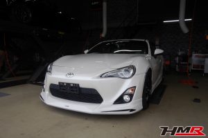 1オーナー 6MT モデリスタエアロ装備のトヨタ 86(ZN6) 2.0GTの納車前点検整備を行いました