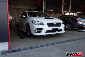 オプションリアウイング STIエアロ装備のWRX STI(VAB)の納車前点検整備を行いました