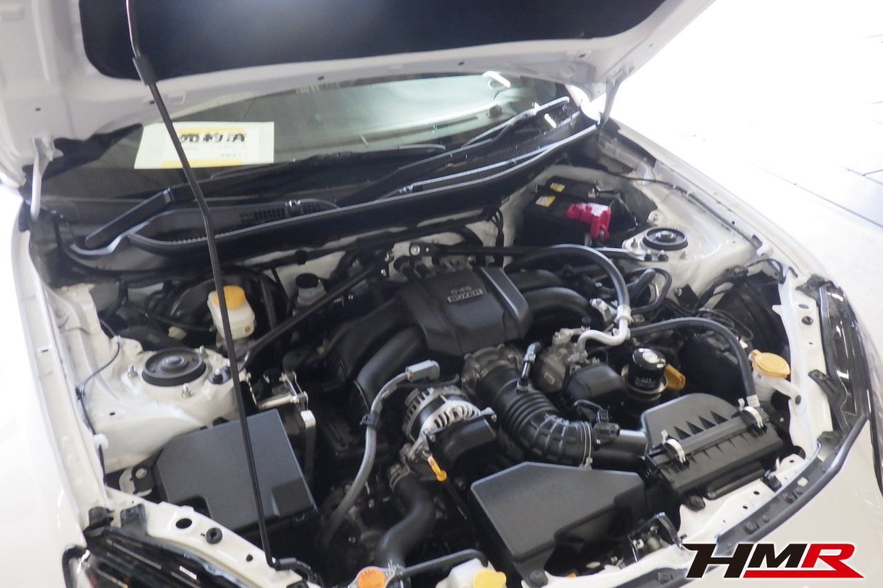 1オーナー MAXORIDOフルエアロ装備のGR86RZグレード(ZN8)の納車前点検