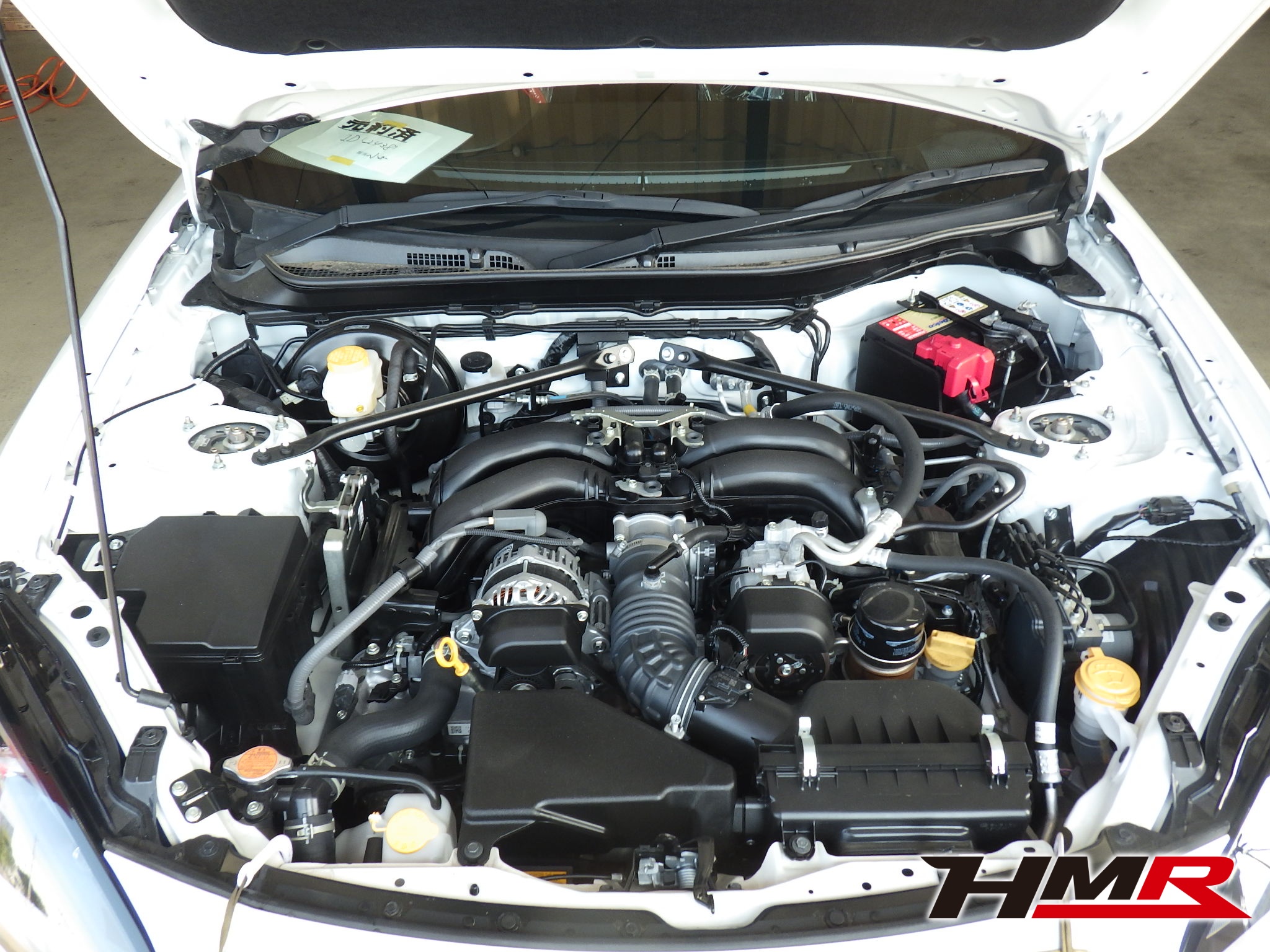 6MT BLITZマフラー HKS車高調装備のGR86 RZグレード(ZN8)の納車前点検