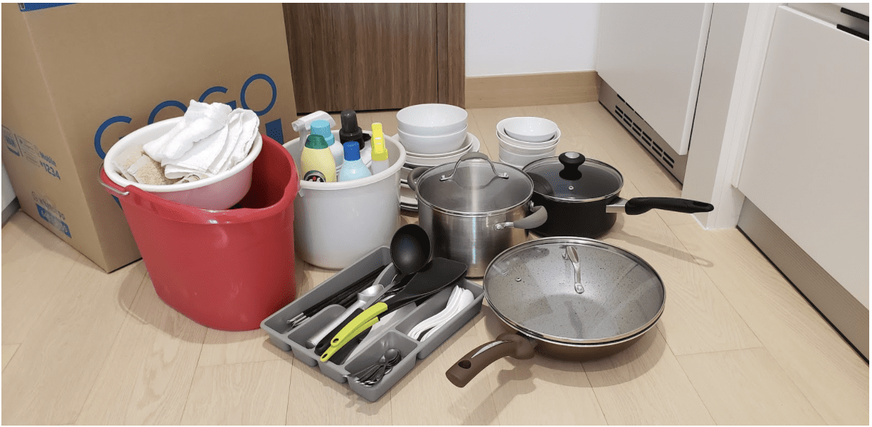 Tidying up kitchen kits