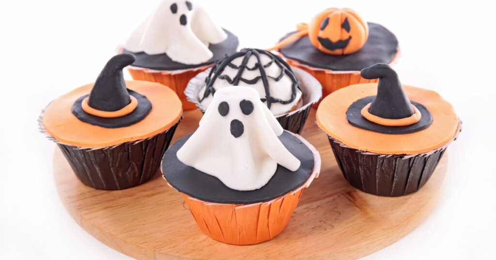 Halloween Cakes and Cupcakes