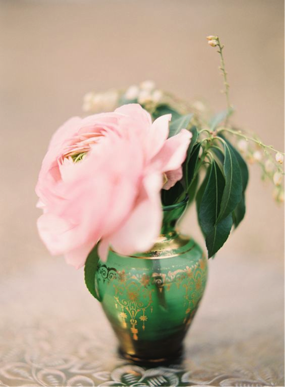single-flower vase