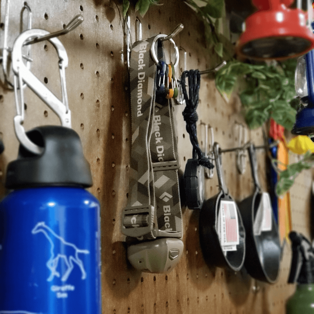 キャンプ 登山道具の 収納アイデア 一気見せ アウトドアインテリア実例 Yamap Magazine