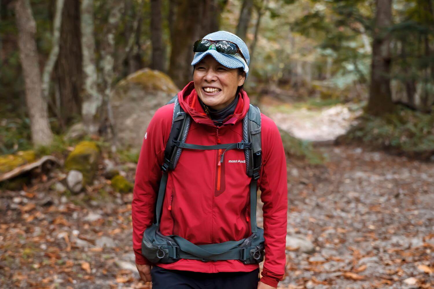 秋の登山 服装選びに迷ったら レイヤリングの基本と秋ならではの注意点 Yamap Magazine