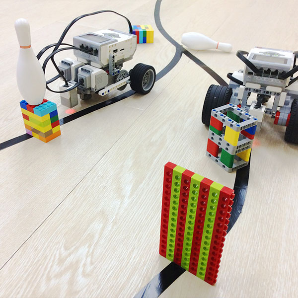 教育版レゴ(R)マインドストーム(R)EV3を使って障害物レースにチャレンジ!