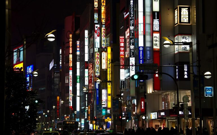 イケてない看板は、歩行者から7秒でフラれる。