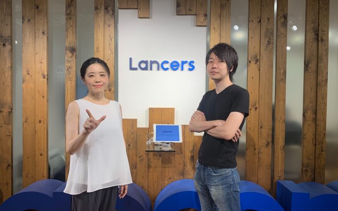 日本全国世界各地のフリーランスを起用し、24時間365日対応可能な体制を構築。ランサーズのカスタマーコミュニケーションチームの社内事例