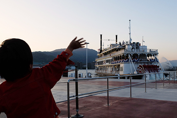 子連れ記者の子