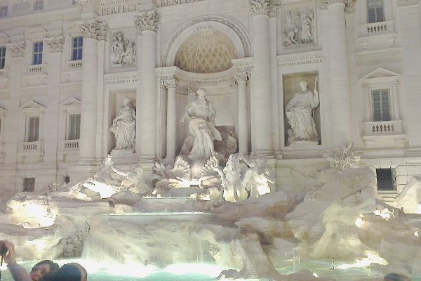 the lancers fontana dei trevi