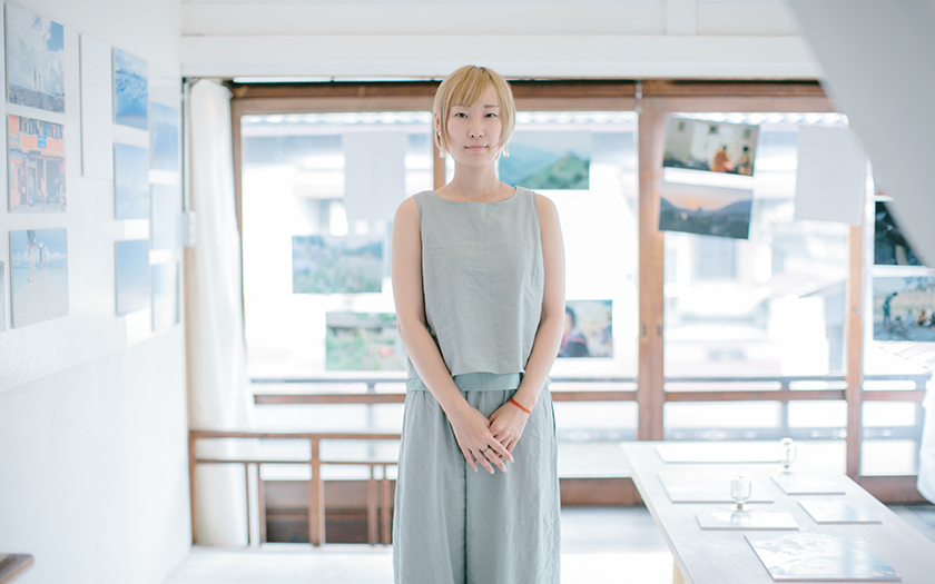 フリーライターが独立から1年で、企業協賛の写真展を開催できた理由