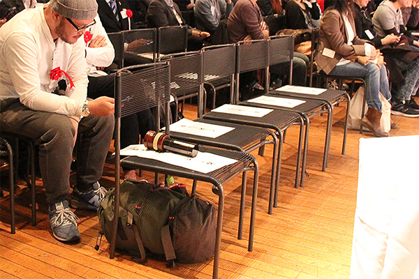 怖がり過ぎな時代を壊せ 突破クリエイティブアワード15 外注book