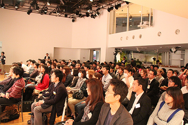 怖がり過ぎな時代を壊せ 突破クリエイティブアワード15 外注book