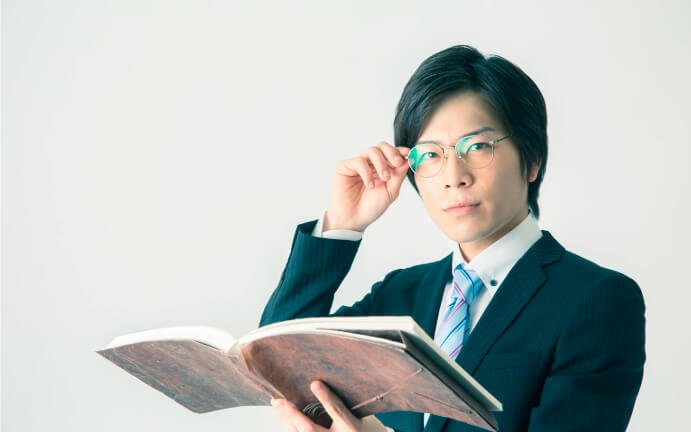 税理士とは何が違う?行政書士に記帳代行を依頼するメリットとは
