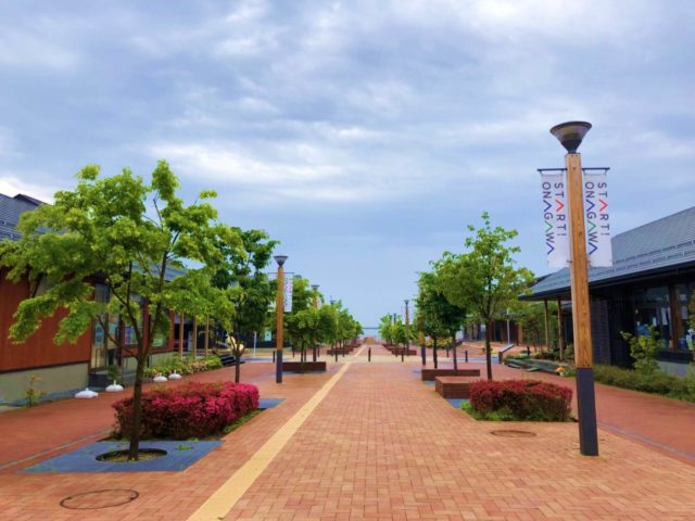 女川駅前の商店街