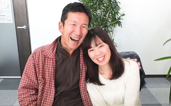 お二人の仲の良さがうかがえる笑顔です。