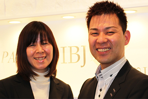 代表 五藤 明洋・亜矢子