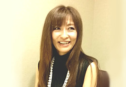 「売上主義」ではなく「成婚重視」の相談所について話す内田さん。