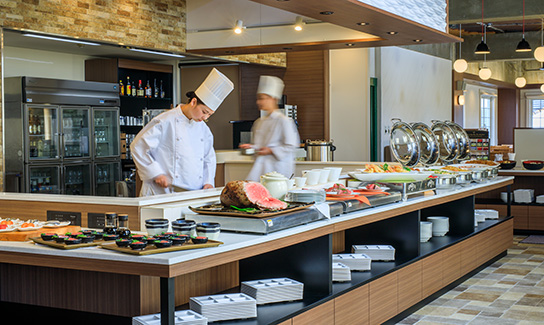 ディナーバイキング｜お食事 ｜ ホテルグリーンプラザ東条湖