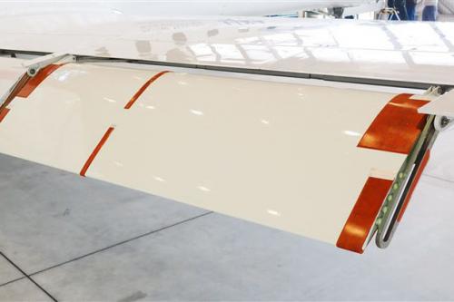 The red part of the main wing flap is a pressure belt (provided by JAXA)