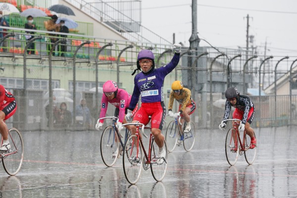 21年3月28日 16時41分 清水裕友がウイナーズカップを制覇 エンジョイニュース記事詳細 当たる競輪 けいりん Keirin 予想はエンジョイ 日刊プロスポーツ新聞社
