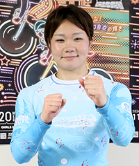 吉岡詩織